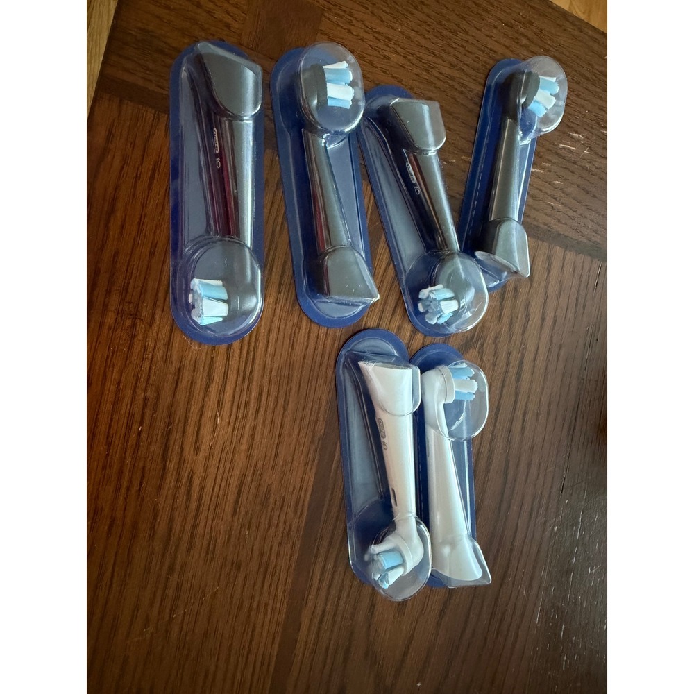 Oral-B iO Deep Clean Replacement Brush Heads 6 Count Open Box iO Series